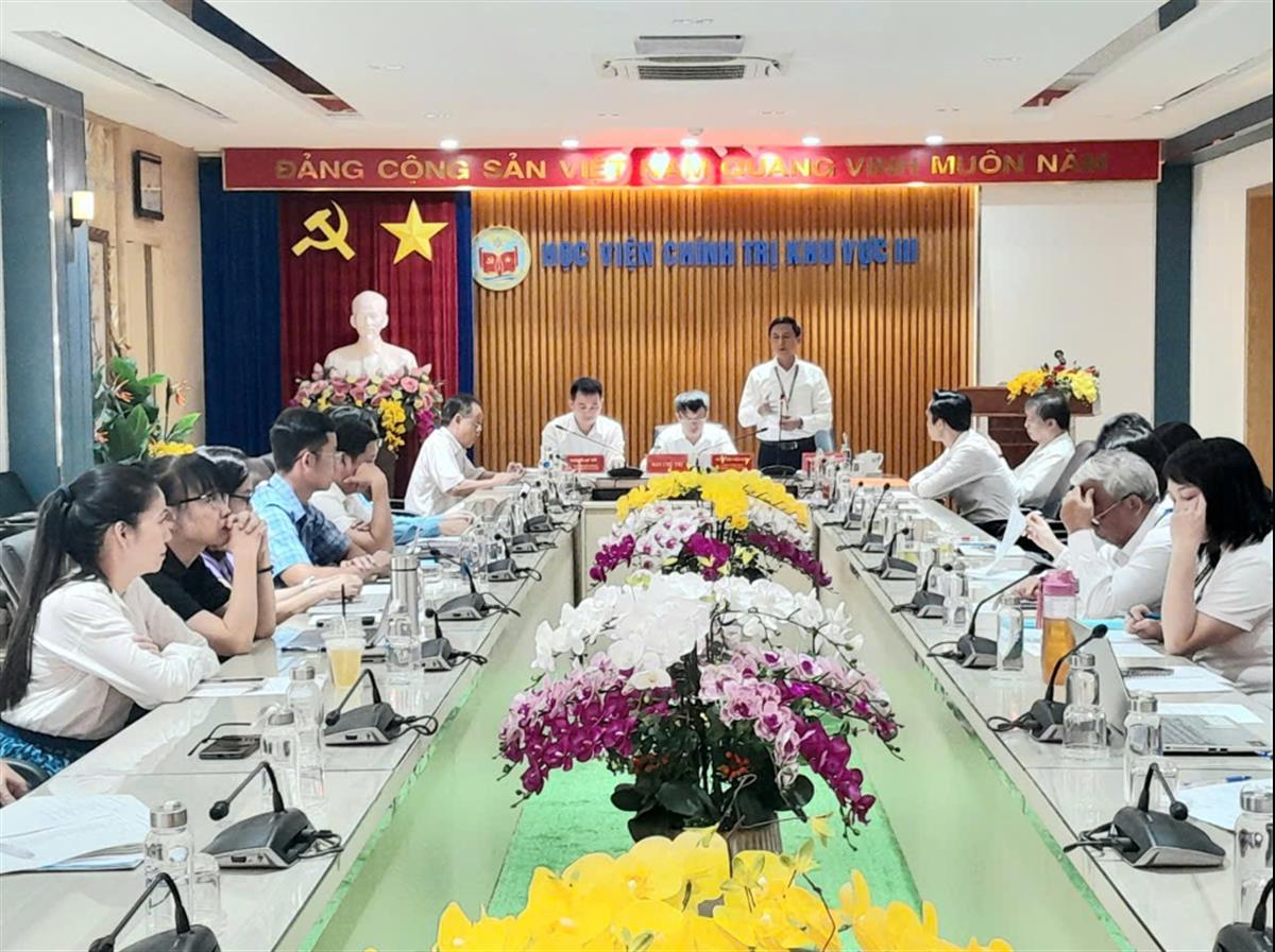 Tọa đàm khoa học: Xây dựng con người mới ở thành phố Đà Nẵng trong kỷ nguyên phát triển mới